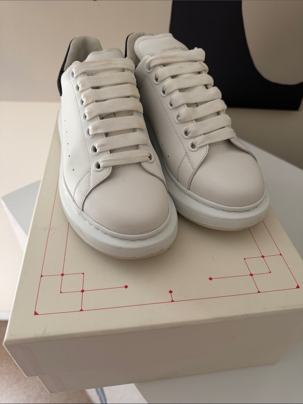 Alexander McQueen White Leather Low-Top Sneakers with Black Heel Tab
